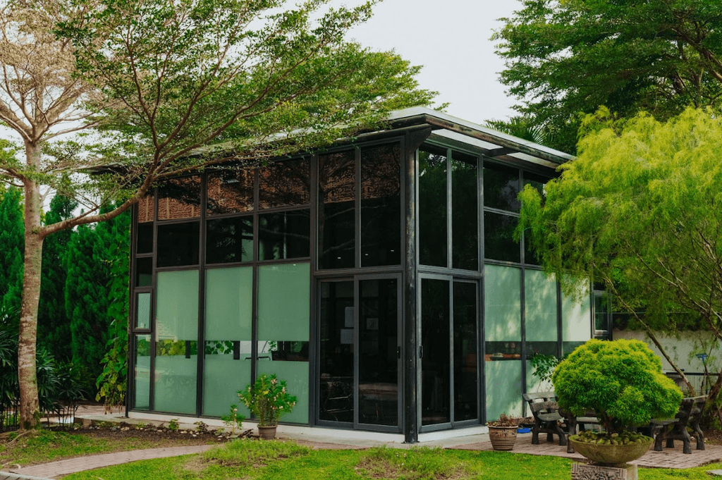 Ancestral memorial space